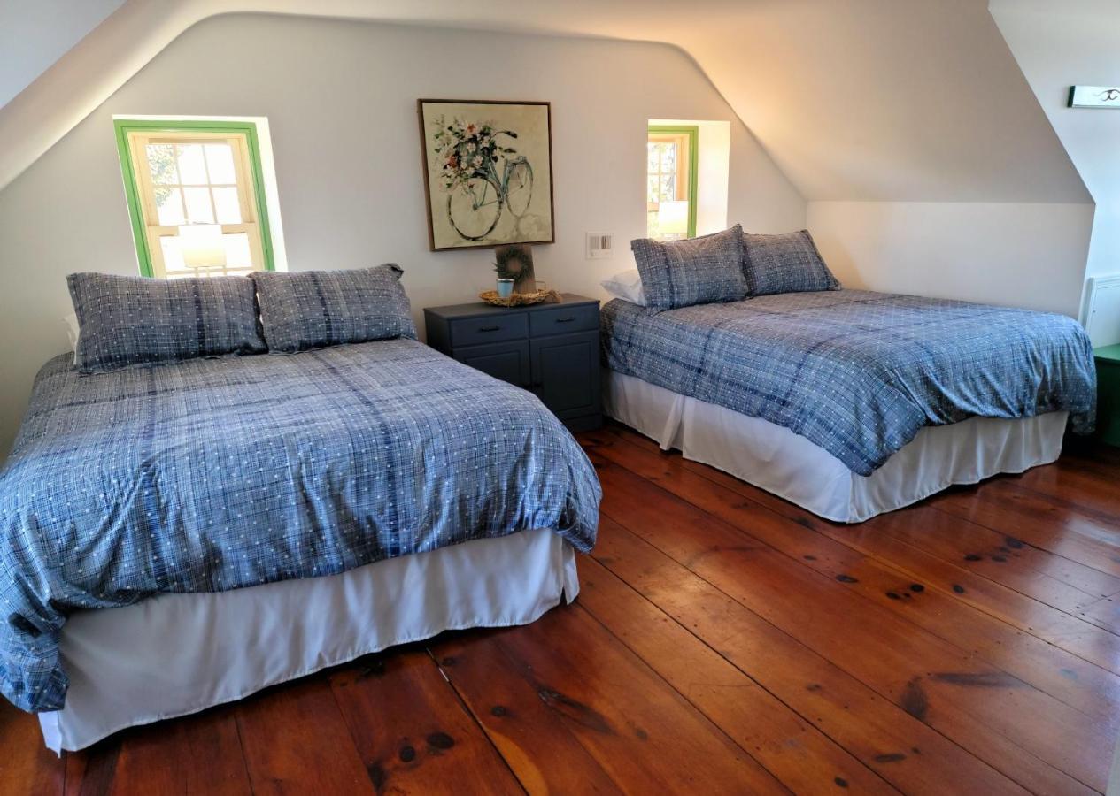 Downingtown Manor - 1900S Farmhouse With Creek Views Luaran gambar